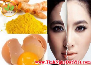Làn da trắng không tì vết với mặt nạ tinh bột nghệ và lòng trắng trứng gà